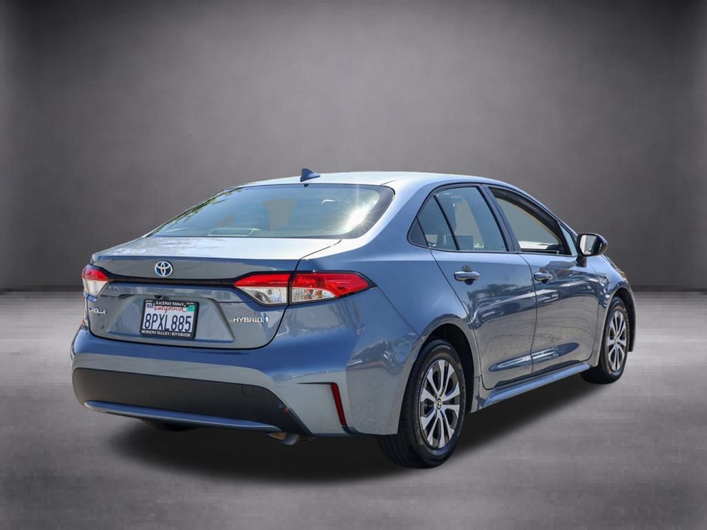 Used 2020 Toyota Corolla LE FWD image 4