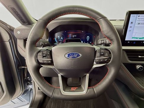 Used 2025 Ford Explorer ST image 15