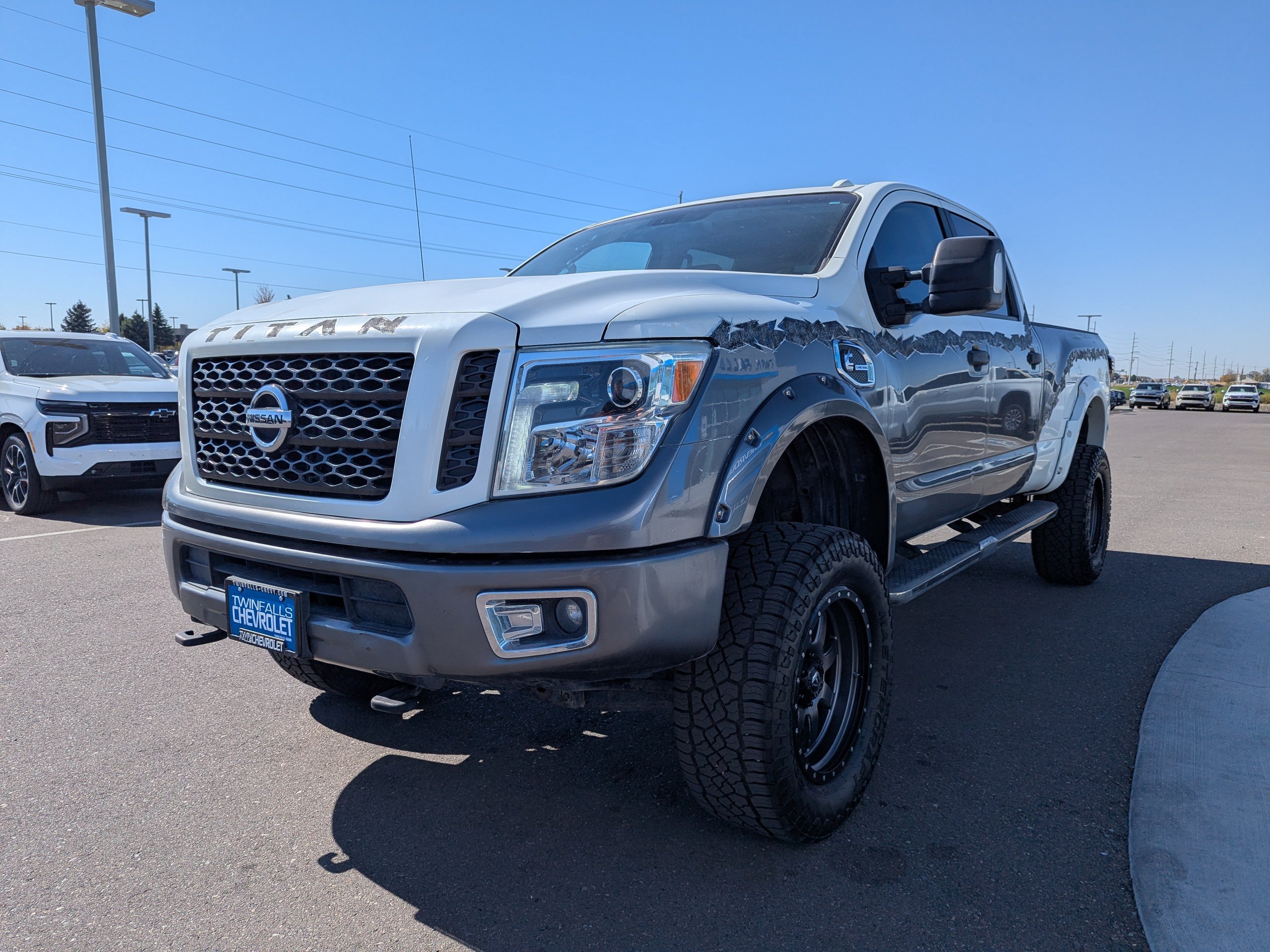 Used 2016 Nissan Titan PRO-4X AWD/4WD image 6