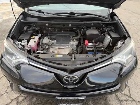 Used 2017 Toyota RAV4 LE w/ Carpet Mat Package image 13