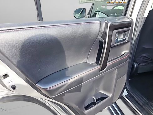 Used 2014 Toyota 4Runner Trail image 27