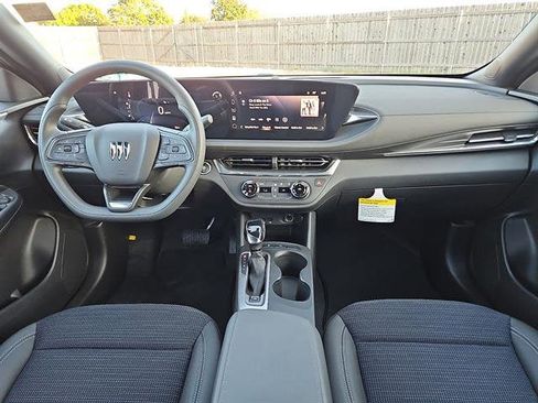 New 2026 Buick Envista Preferred image 10