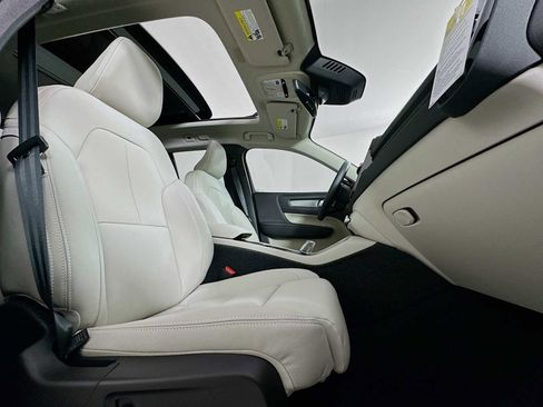 New 2026 Volvo XC40 B5 Plus w/ Protection Package Premier image 26