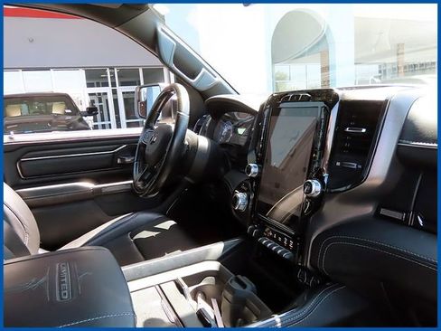 Certified 2022 RAM 1500 Limited w/ Body Color Bumper Group AWD/4WD image 9