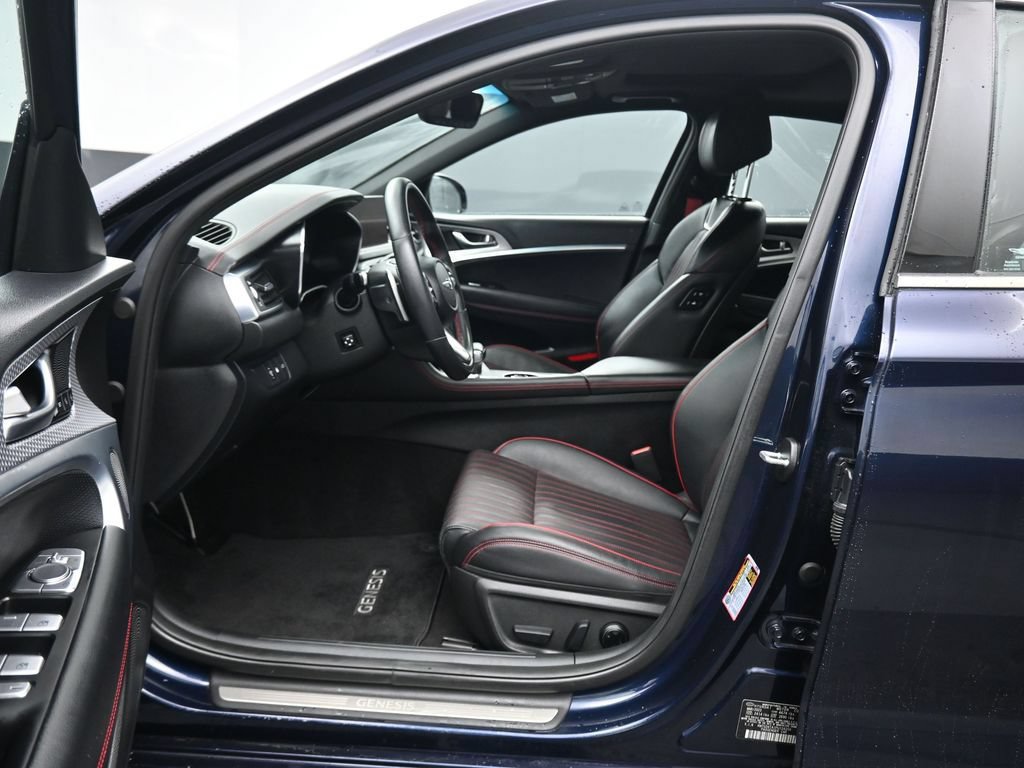 Used 2023 Genesis G70 2.0T w/ Sport Prestige Package RWD image 12