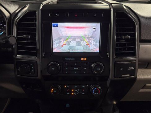 Used 2020 Ford F250 XLT w/ XLT Premium Package image 28