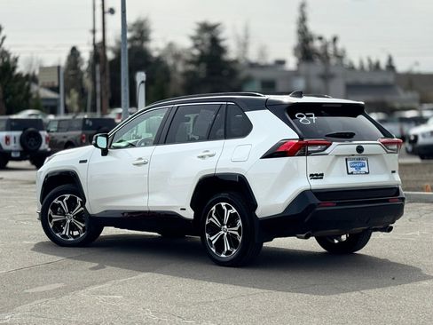 Used 2022 Toyota RAV4 XSE w/ Weather Package image 7