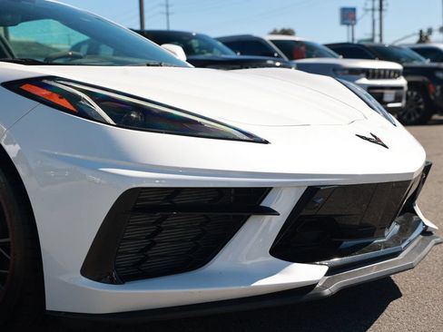 Used 2023 Chevrolet Corvette Stingray Premium Conv w/ Z51 Performance Package RWD image 7