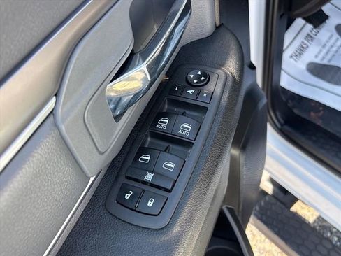 Used 2022 RAM 1500 Classic SLT w/ Electronics Convenience Group AWD/4WD image 25