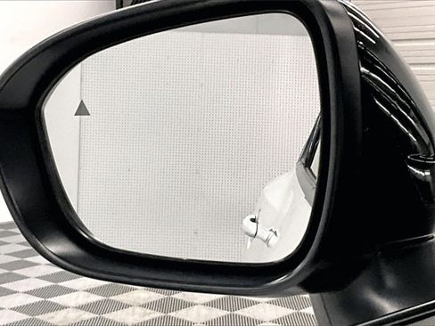 Used 2024 Nissan Rogue SL w/ SL Premium Package image 31