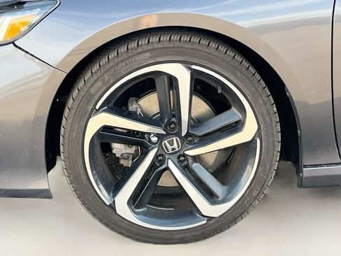 Used 2020 Honda Accord Sport image 28