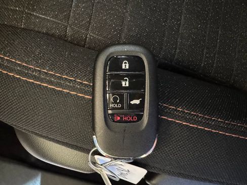 Used 2024 Honda HR-V Sport image 16