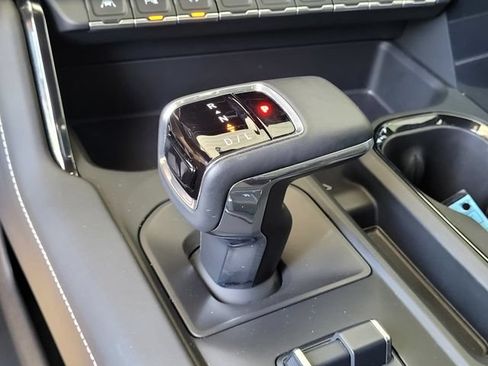 Used 2024 GMC Sierra 1500 AT4X AWD/4WD image 19