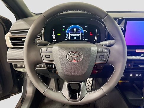 New 2026 Toyota Camry SE FWD image 12