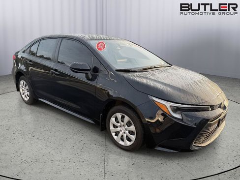 Certified 2026 Toyota Corolla LE FWD image 6