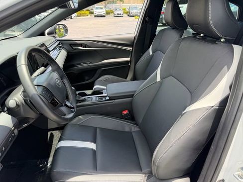 Certified 2025 Toyota Camry SE w/ Convenience Package FWD image 10