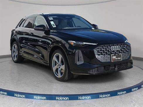 New 2025 Audi Q5 Prestige image 3