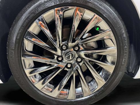 Used 2025 Lexus ES 300h Ultra Luxury w/ Accessory Package (Z2) FWD image 34