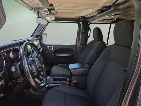 Used 2019 Jeep Wrangler Unlimited Sport S AWD/4WD image 10