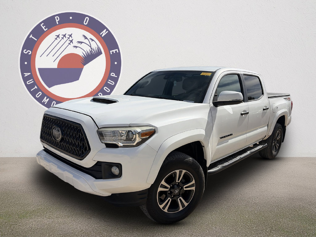 Used 2019 Toyota Tacoma TRD Sport AWD/4WD image 2