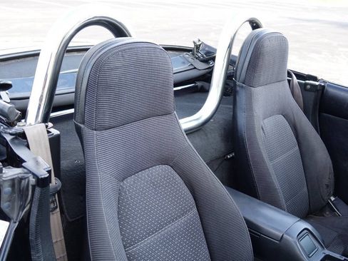 Used 1996 MAZDA MX-5 Miata RWD image 76