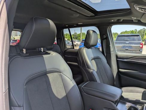 New 2026 Jeep Grand Cherokee Altitude RWD image 36