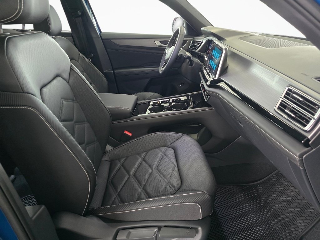 New 2026 Volkswagen Atlas Cross Sport SE AWD/4WD image 40