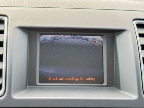 Used 2012 Toyota Highlander Limited w/ Tow Pkg image 34