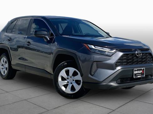 Used 2025 Toyota RAV4 LE FWD image 3