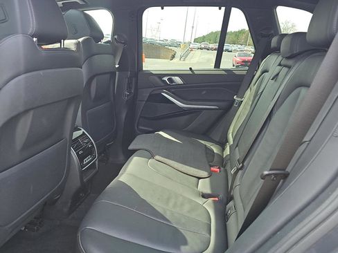 Used 2022 BMW X5 xDrive40i w/ Premium Essential Package image 18