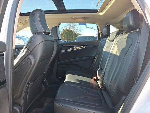 Used 2022 Lincoln Nautilus Reserve w/ Cargo Utility Package image 11