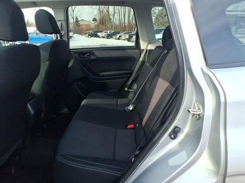 Used 2017 Subaru Forester 2.5i Premium w/ All-Weather Package image 10