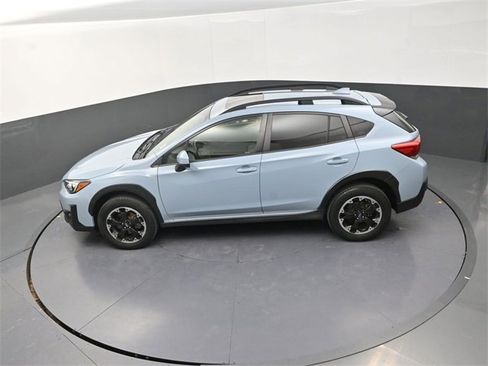 Used 2022 Subaru Crosstrek 2.0i Premium w/ Moonroof Package image 22