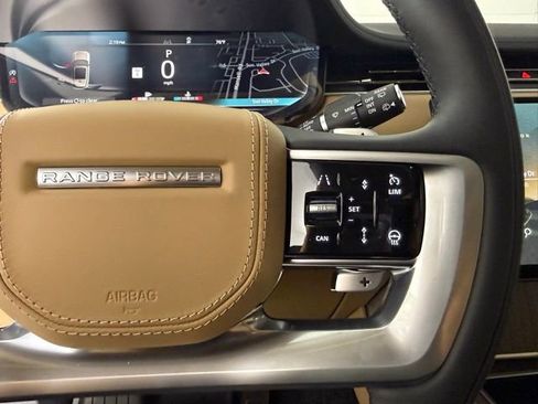 New 2026 Land Rover Range Rover Long Wheelbase SE AWD/4WD image 19