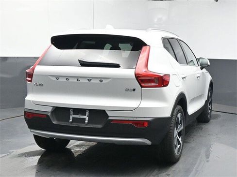 New 2025 Volvo XC40 B5 Plus w/ Protection Package Premier image 7
