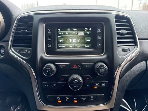 Used 2016 Jeep Grand Cherokee Laredo w/ Quick Order Package 23E image 12