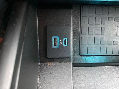 Used 2021 Ford Expedition Max XLT image 14