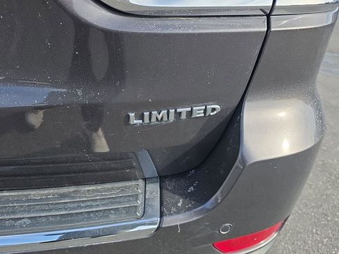 Used 2021 Jeep Grand Cherokee Limited w/ Premium Lighting Group image 8