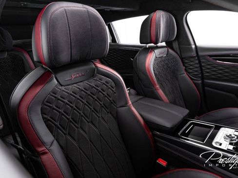 Used 2023 Bentley Flying Spur W12 image 41