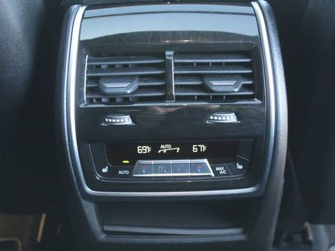 Used 2024 BMW X6 xDrive40i w/ Premium Package image 22