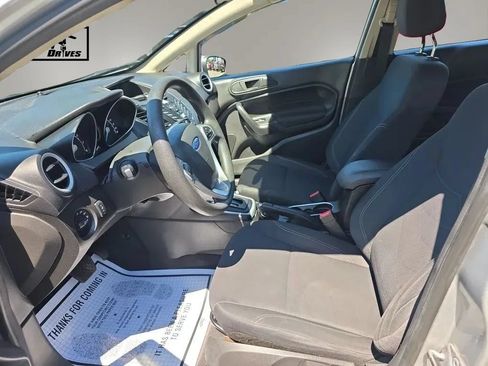 Used 2018 Ford Fiesta SE FWD image 9