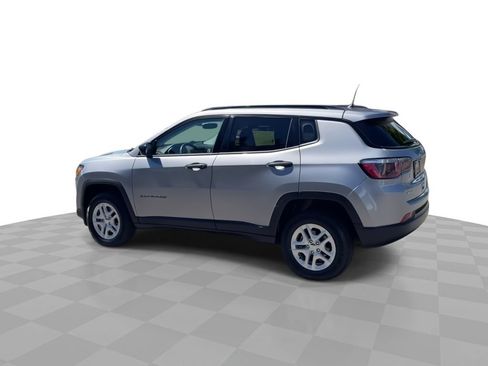 Used 2018 Jeep Compass Sport AWD/4WD image 6