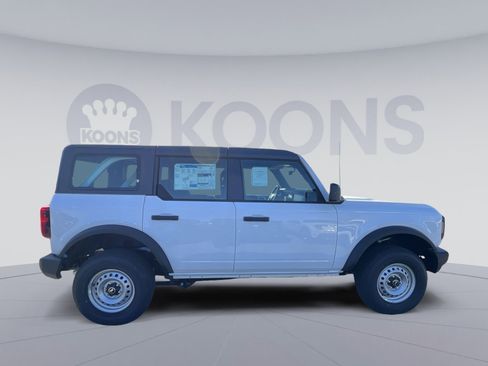 New 2025 Ford Bronco 4-Door image 8