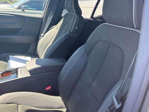 Used 2023 Volvo XC40 Recharge Ultimate w/ Protection Package Premier image 2