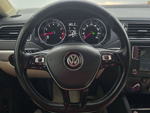 Used 2016 Volkswagen Jetta SE FWD image 22