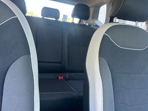 New 2026 Volkswagen Taos SE image 37