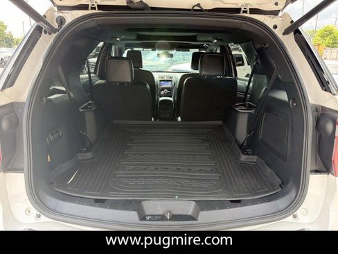 Used 2019 Ford Explorer Platinum AWD/4WD image 18