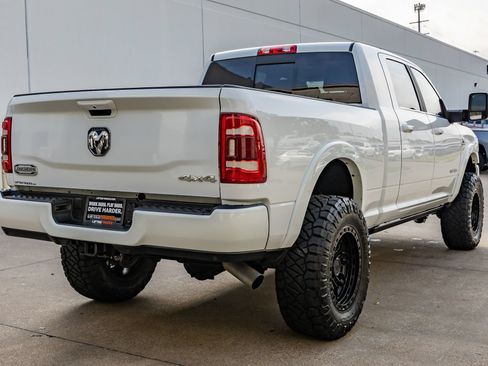 Used 2023 RAM 2500 Limited AWD/4WD image 10