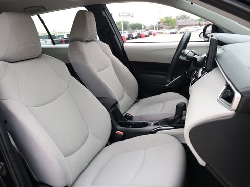 Used 2024 Toyota Corolla Cross L AWD/4WD image 29