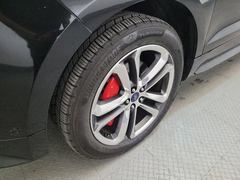 Used 2015 Ford Edge Sport w/ Equipment Group 401A AWD/4WD image 31